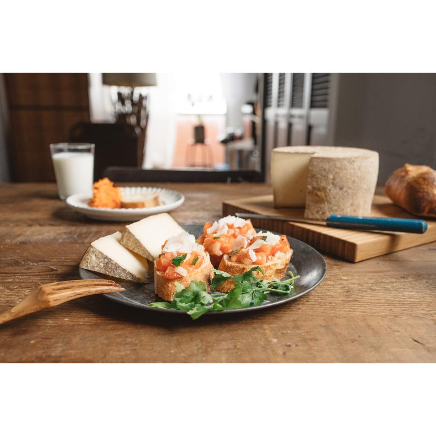 ＜ASUKAのチーズ工房＞はじめのチーズホール1kg